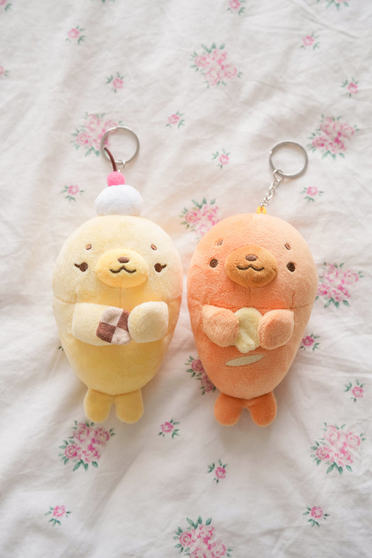 PREORDER ✿ Baguette & Condensed Milk ♡ Seal Keychain