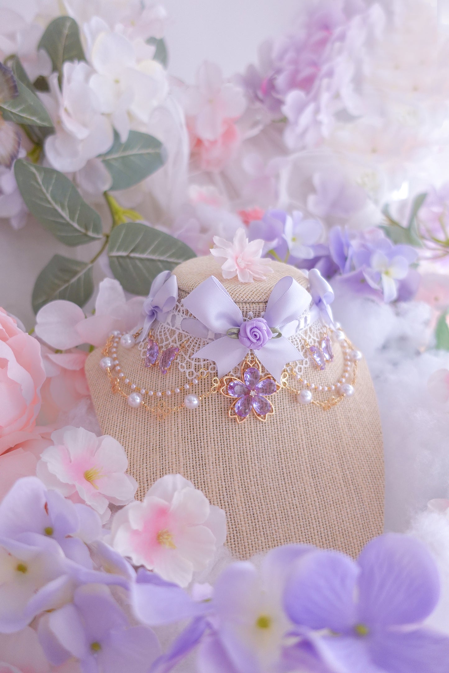 Wisteria Choker