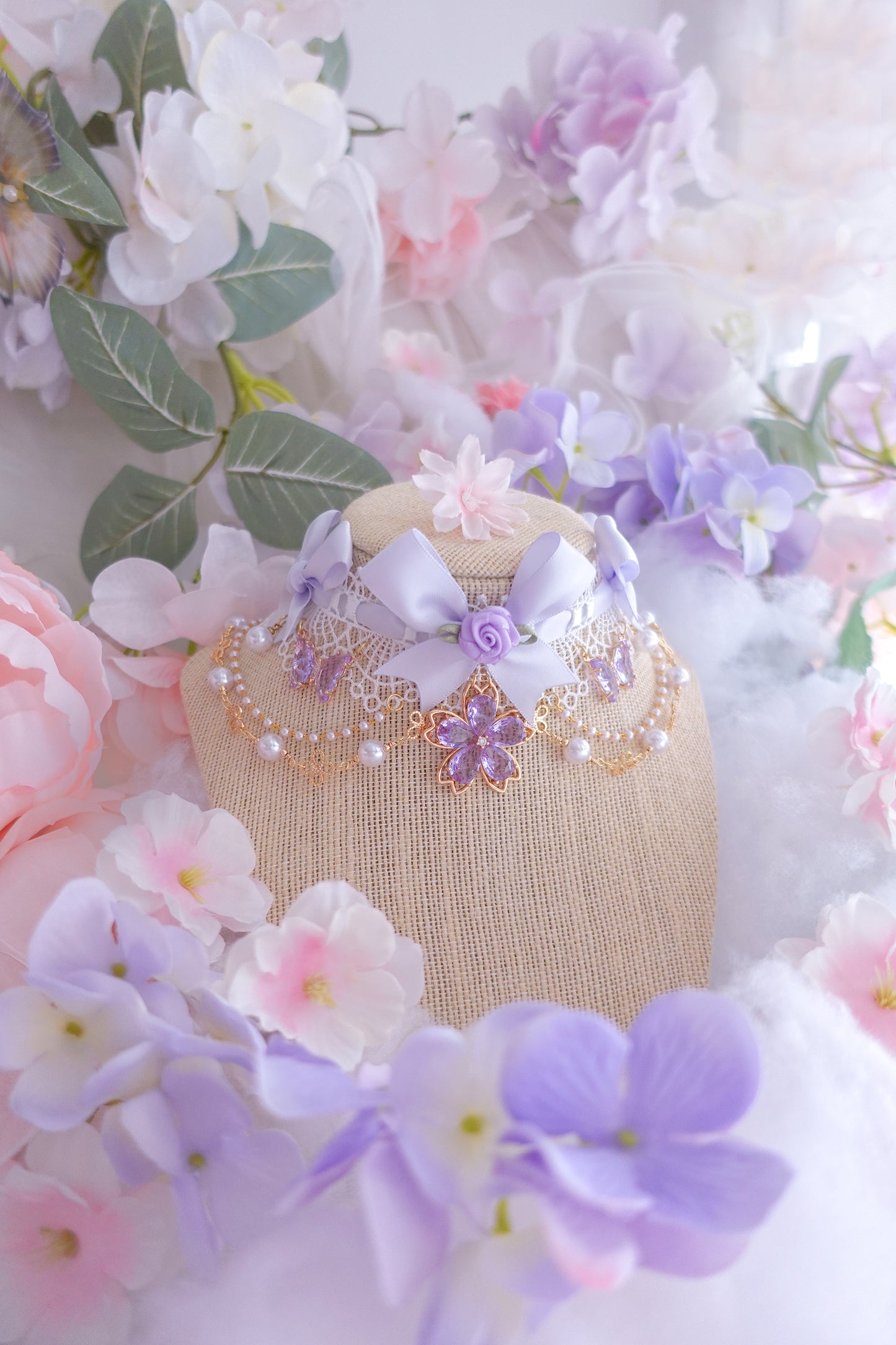 Wisteria Choker