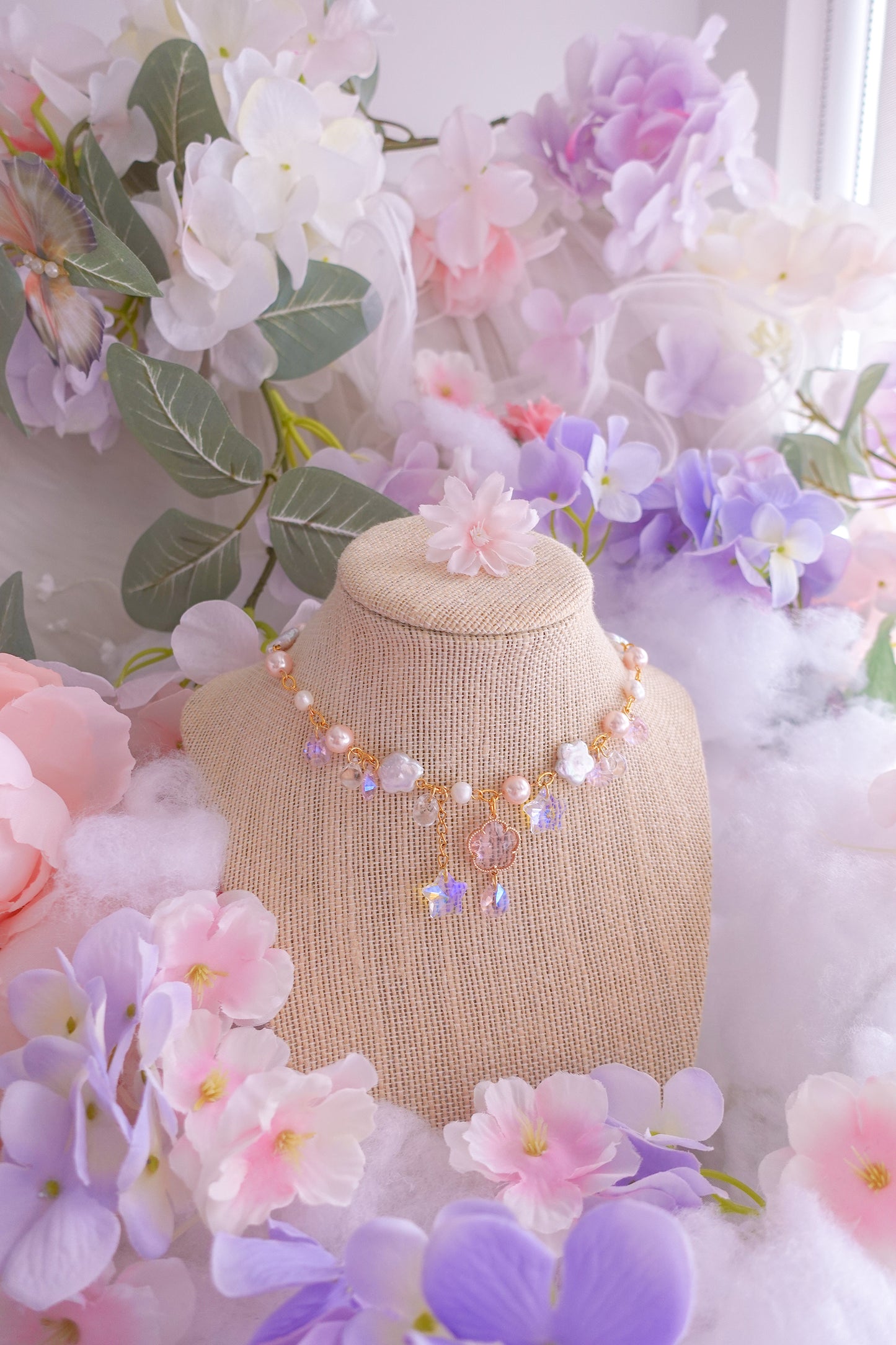 Freesia Choker Necklace