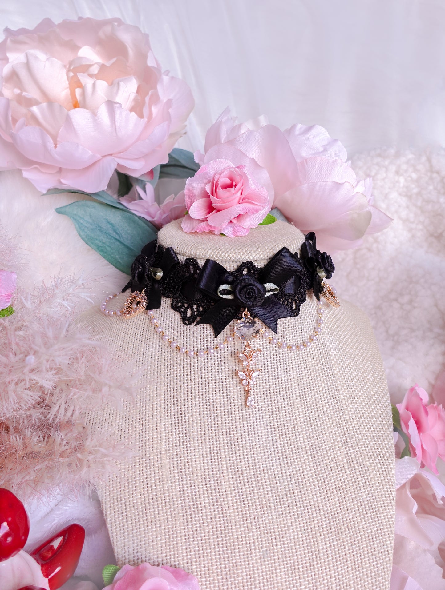 Chocolat Noir Choker