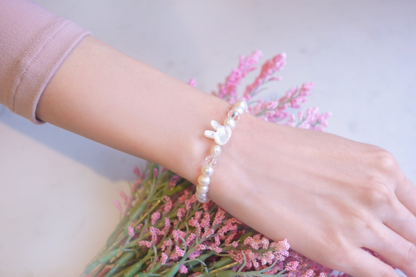 Usagi Pearl Bracelet/Necklace