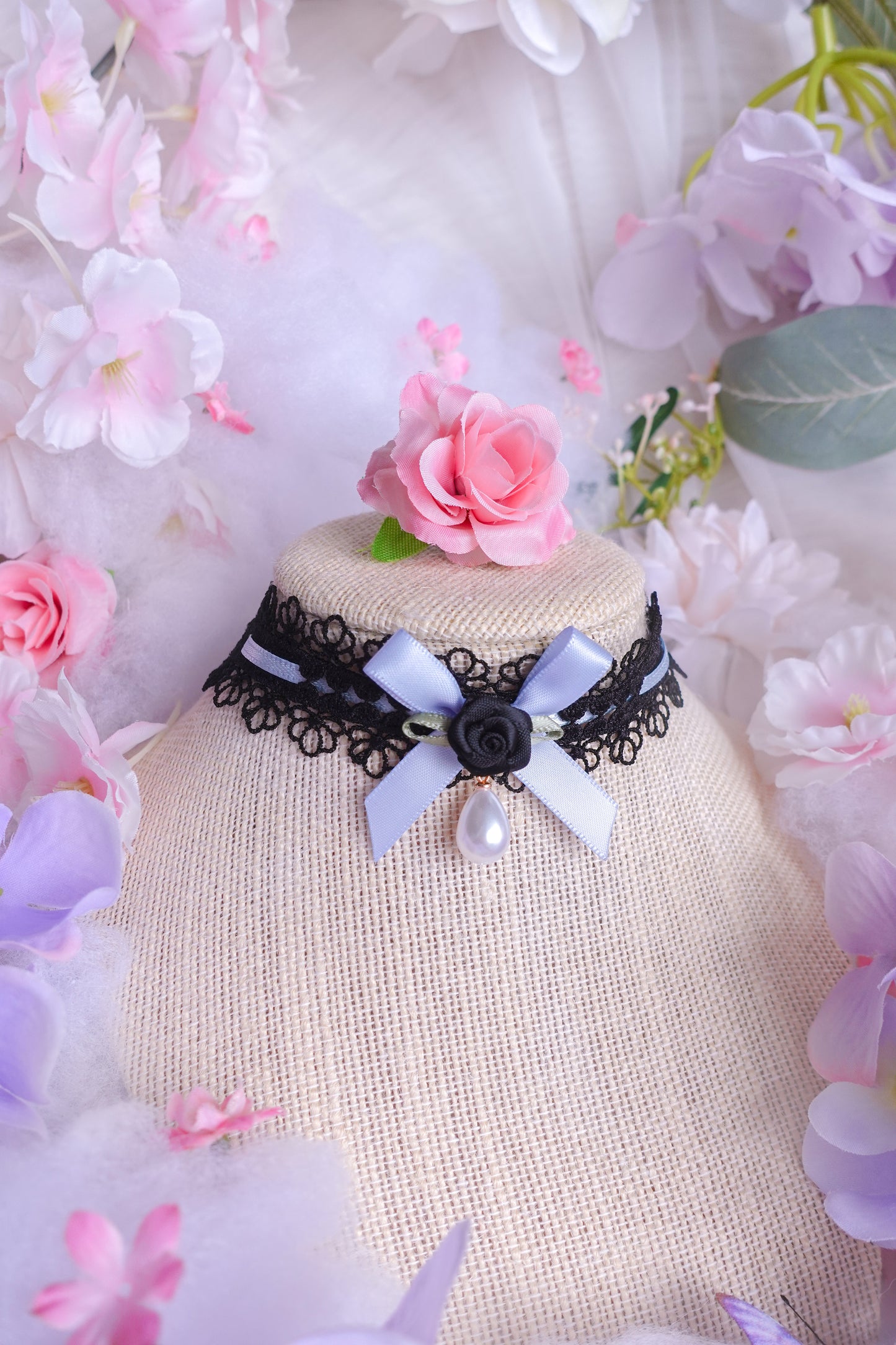 Tang Yuan Choker