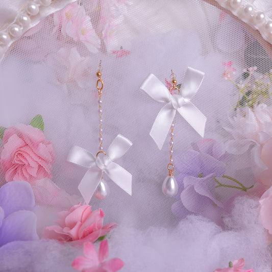 Mermaid Tears Earrings (white)