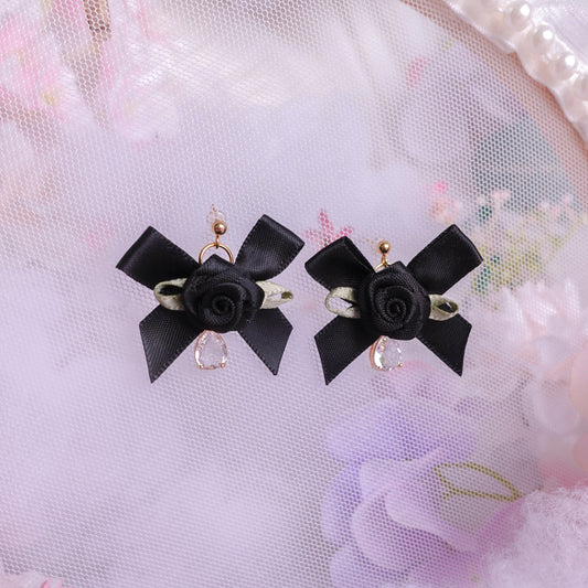 Black Pearl Voice Earrings