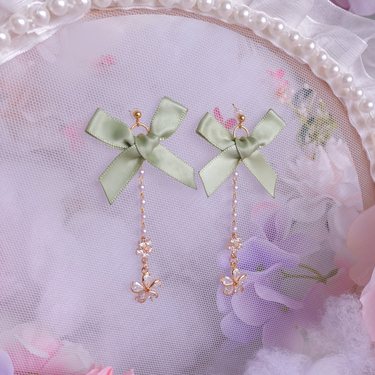 Mew Lettuce Earrings