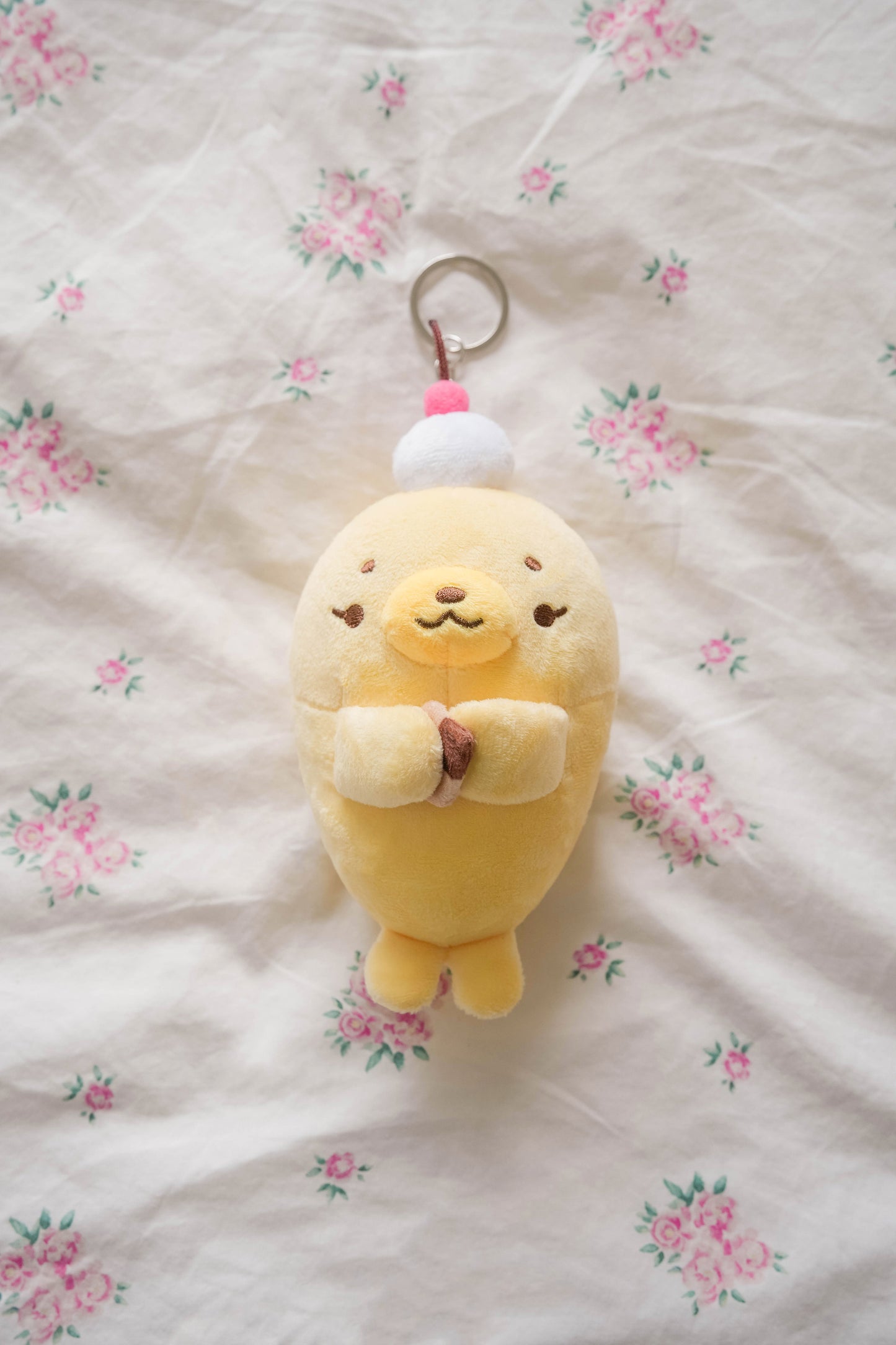 PREORDER ✿ Baguette & Condensed Milk ♡ Seal Keychain
