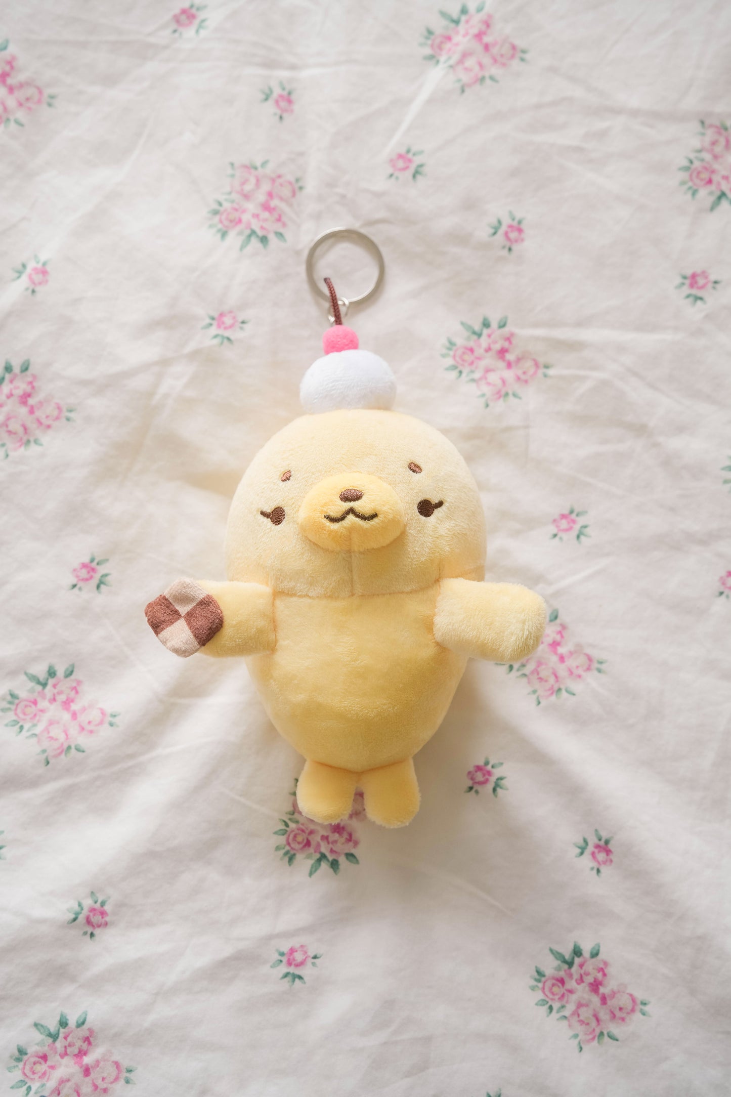 PREORDER ✿ Baguette & Condensed Milk ♡ Seal Keychain