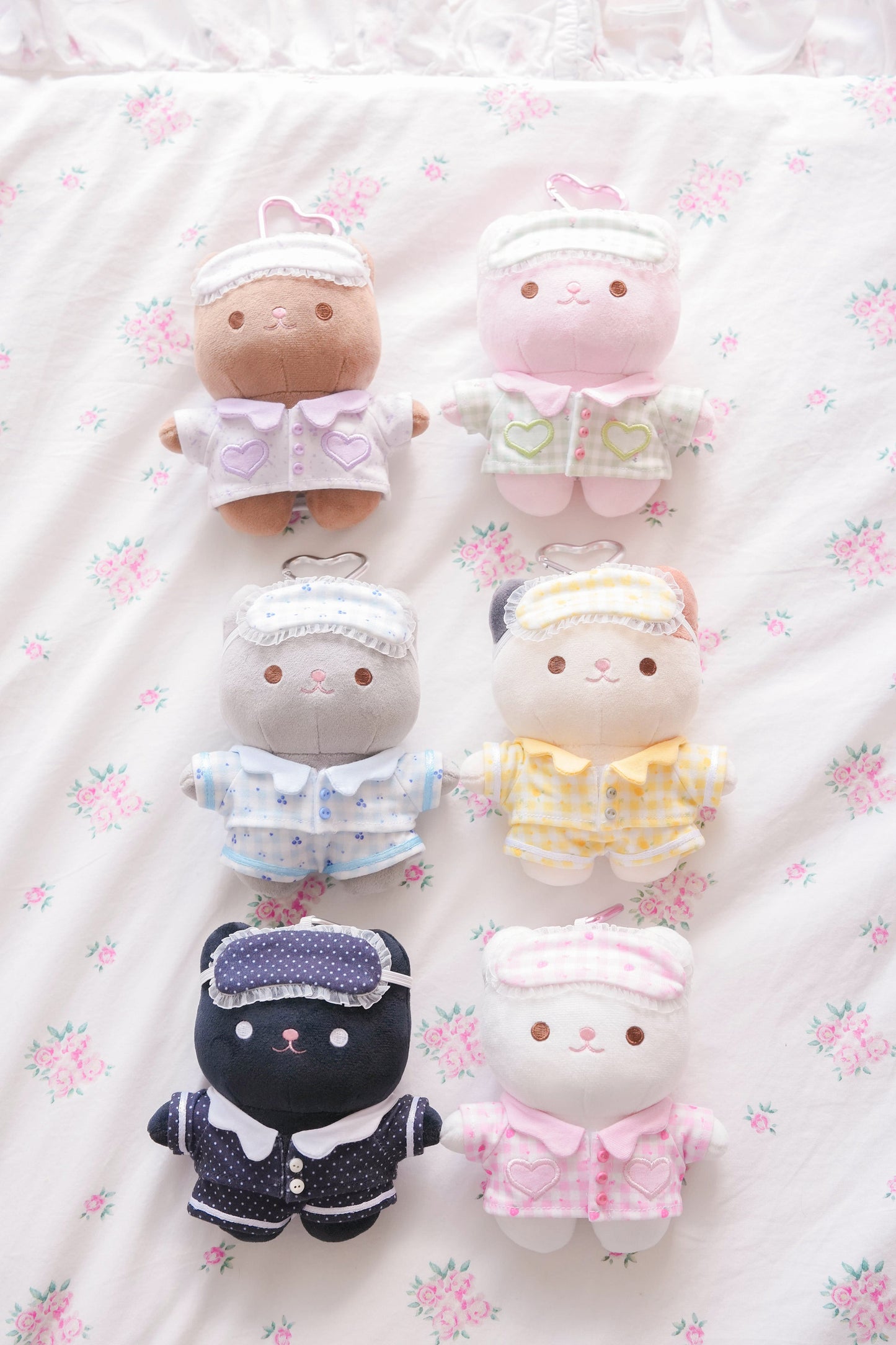 PREORDER ✿ Slumber Party Pack ♡ Crème Cat Keychains Full Set