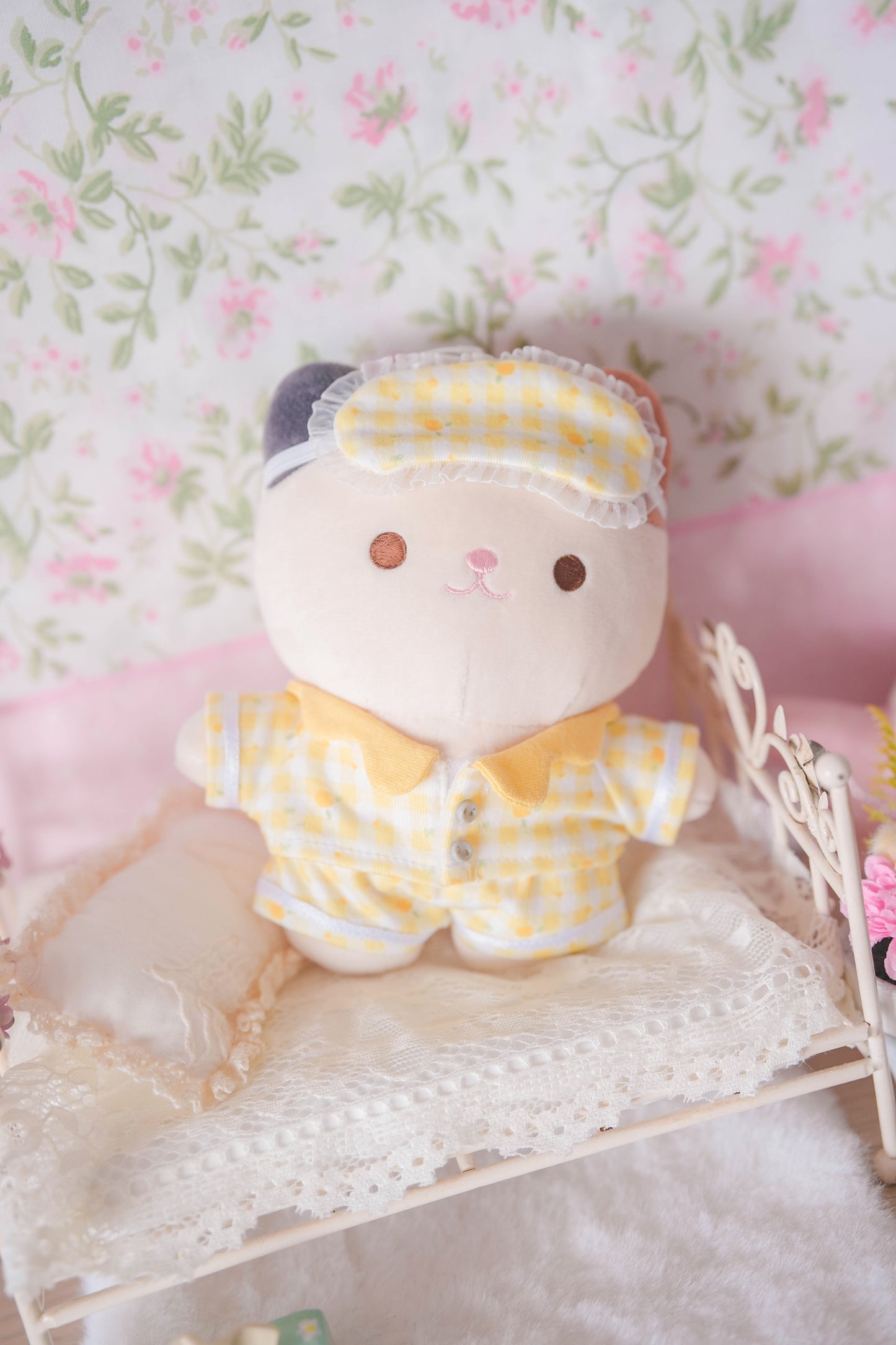PREORDER ✿ Lemon ♡ Crème Cat Keychain