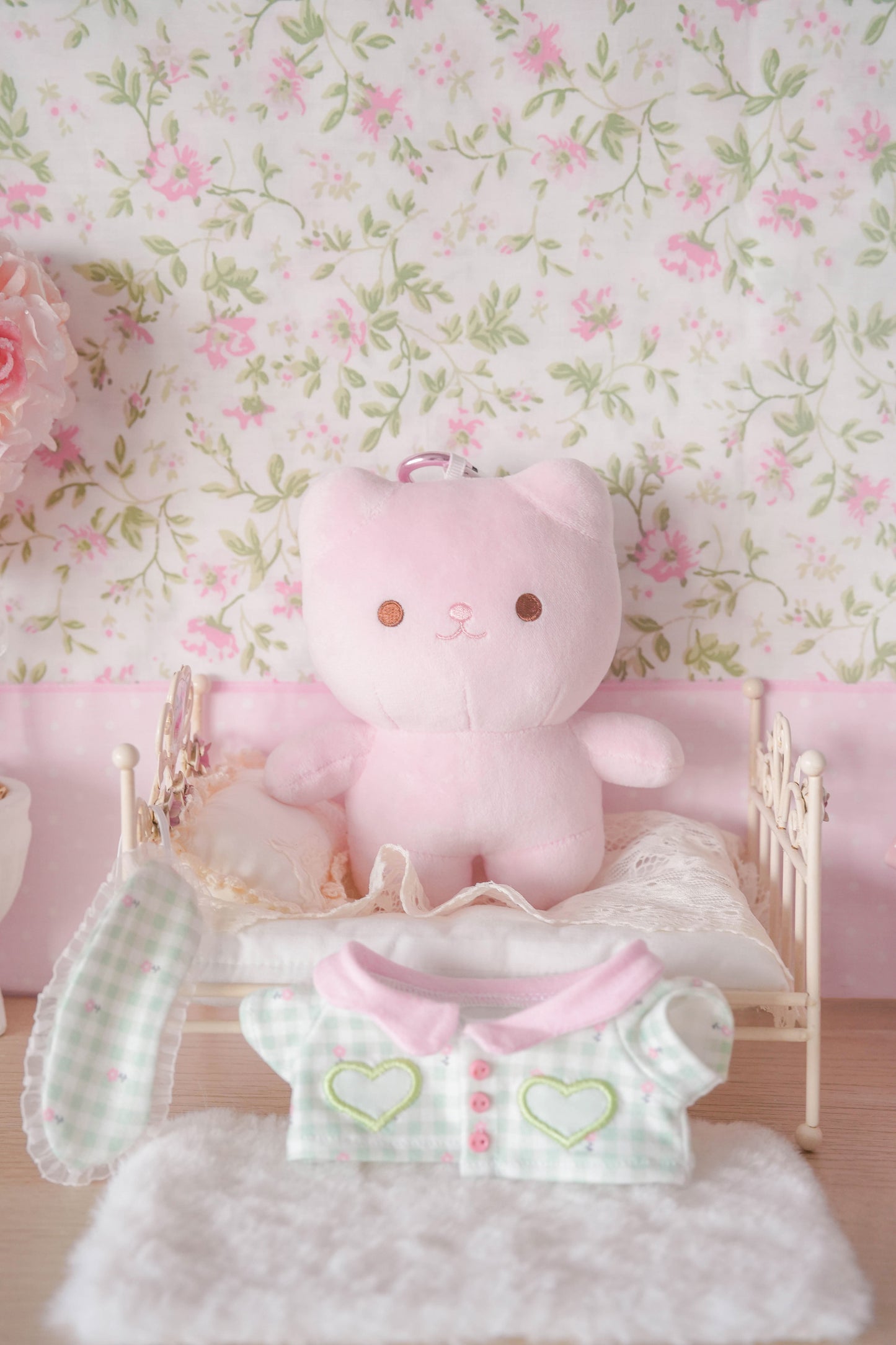 PREORDER ✿ Sakura ♡ Crème Cat Keychain