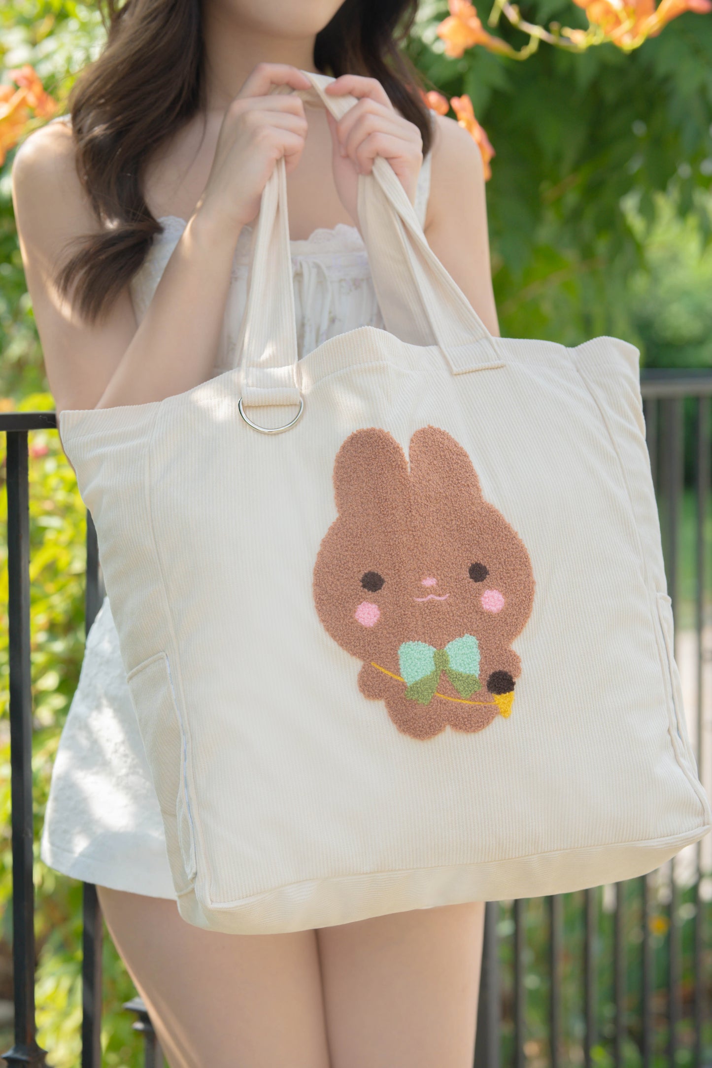 Neapolitan Bun XL Tote Bag ♡ Khaki | BUY 1 GET 1 50% OFF!