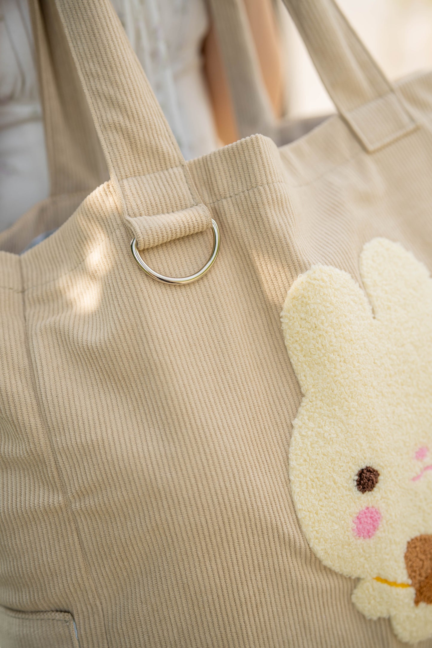 Neapolitan Bun XL Tote Bag ♡ Tan | BUY 1 GET 1 50% OFF!
